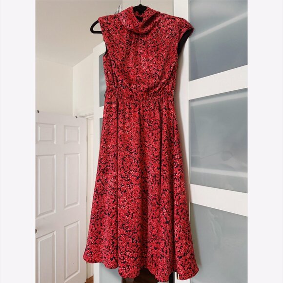 Casual Maggy London dress (red flower print, size 6) - Picture 1 of 3